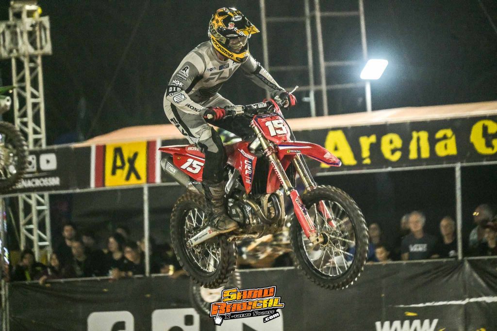 Arena Cross Brasil 2025 consagra campe&otilde;es em noite hist&oacute;rica no Parque Villa-Lobos, em S&atilde;o Paulo