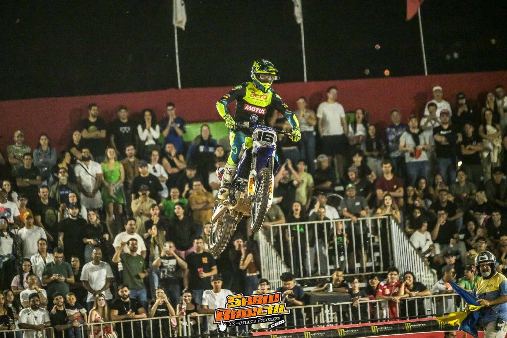 Arena Cross Brasil 2025 consagra campe&otilde;es em noite hist&oacute;rica no Parque Villa-Lobos, em S&atilde;o Paulo
