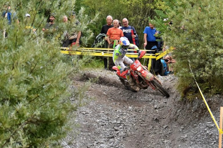 Brasileiros estão a um dia da chegada do International Six Days Enduro 2025