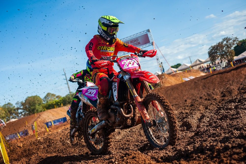 JP Pro Honda Circuit comemora boa fase com pilotos no TOP 3 das principais categorias do MX1 GP Brasil
