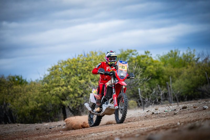 Honda conquista o 11&ordm; t&iacute;tulo geral do Sert&otilde;es com Tosha Schareina