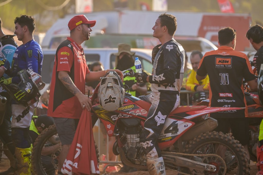 Baterias Pioneiro GASGAS Racing Team acelera em busca do p&oacute;dio na 8&ordf; etapa do MX1GP Brasil em Rio Verde/GO