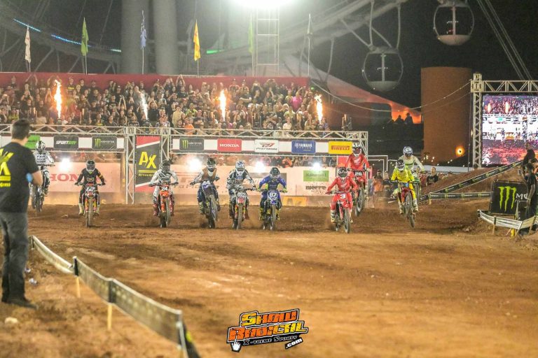 Arena Cross Brasil 2025 consagra campeões em noite histórica no Parque Villa-Lobos, em São Paulo