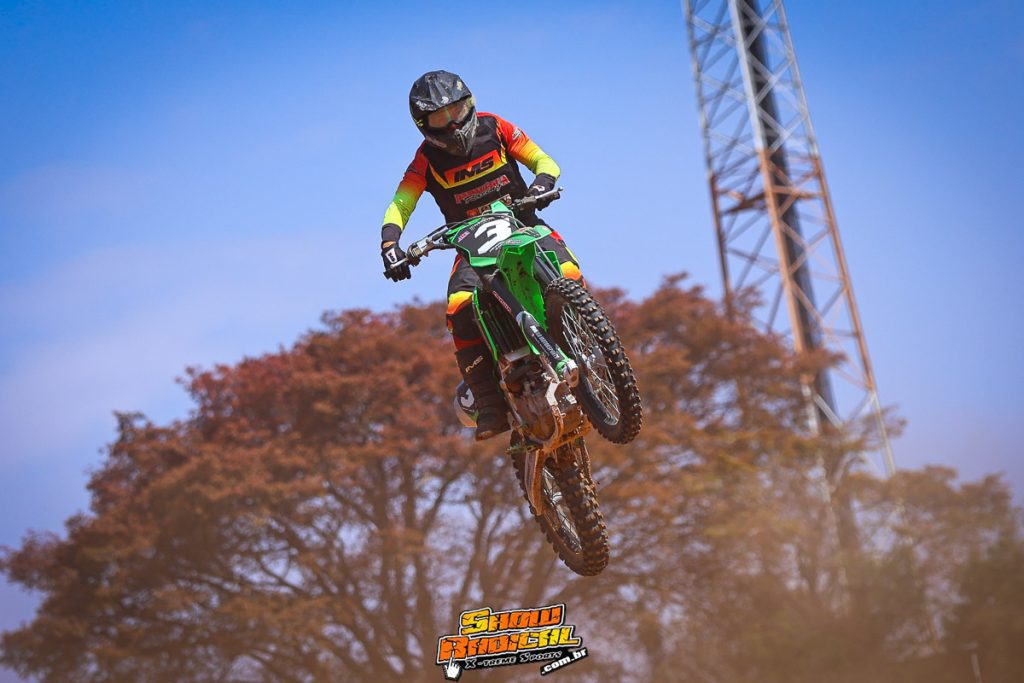 12&ordm; Motocross de Cruz&iacute;lia: disputas acirradas e casa cheia em uma das provas mais tradicionais do Sul de Minas