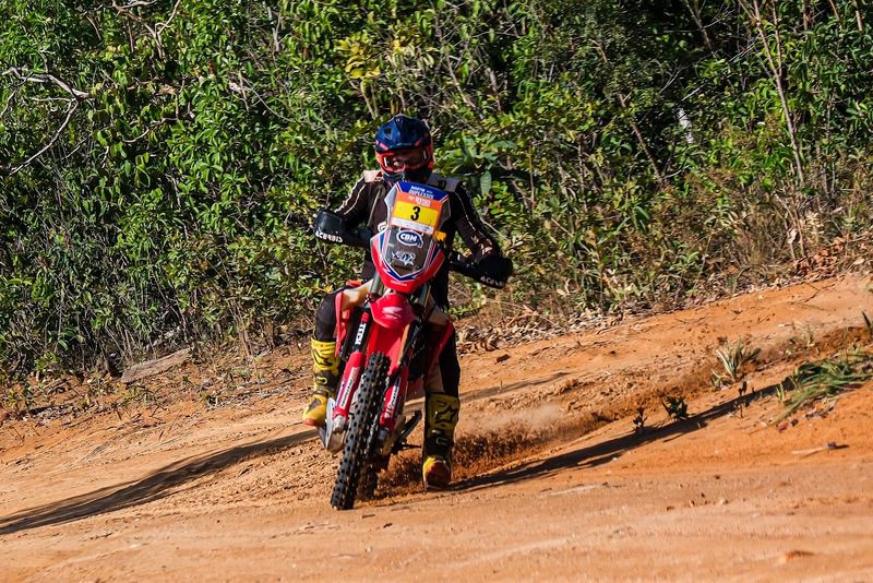 Romain Dumontier assume lideran&ccedil;a das motos no Sert&otilde;es Series Tocantins 2025