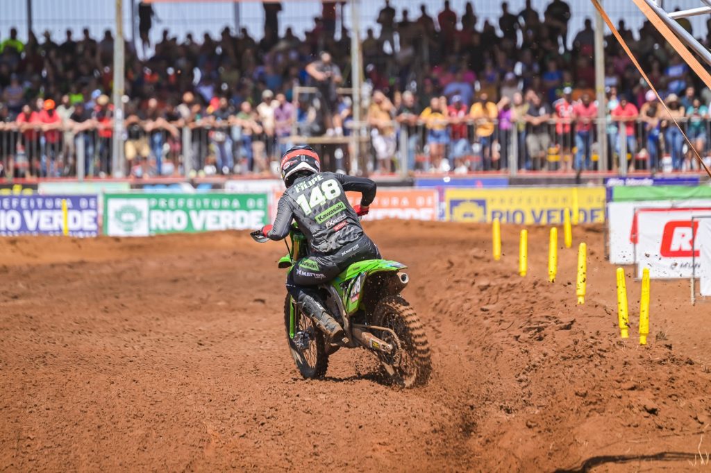 Emo&ccedil;&atilde;o e disputas marcam a 3&ordf; etapa do Campeonato Goiano de Motocross em Rio Verde (GO)