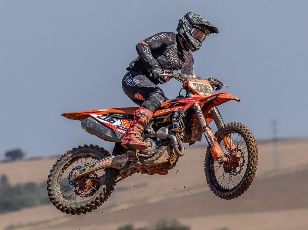 Luanna Neves conquista t&iacute;tulo in&eacute;dito da MXF e 595 KTM Racing Team encerra temporada com dois t&iacute;tulos no MX1GP Brasil