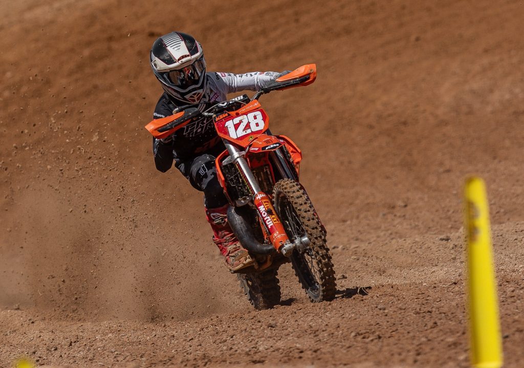 Luanna Neves conquista t&iacute;tulo in&eacute;dito da MXF e 595 KTM Racing Team encerra temporada com dois t&iacute;tulos no MX1GP Brasil