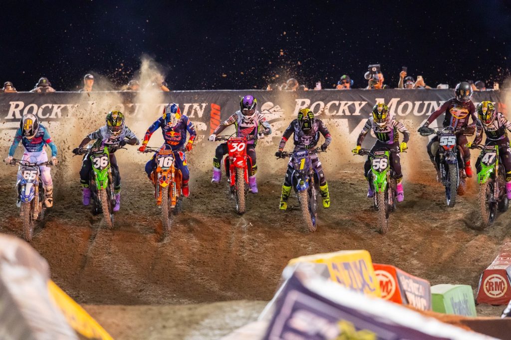 SuperMotocross 2025 consagra Jett Lawrence tricampe&atilde;o e Jo Shimoda como primeiro japon&ecirc;s campe&atilde;o em Las Vegas