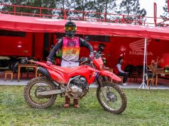 Test Ride Honda CRF 300F 2026 com Tiago Lopes no Show Radical: primeiras impressões, ficha técnica e desempenho