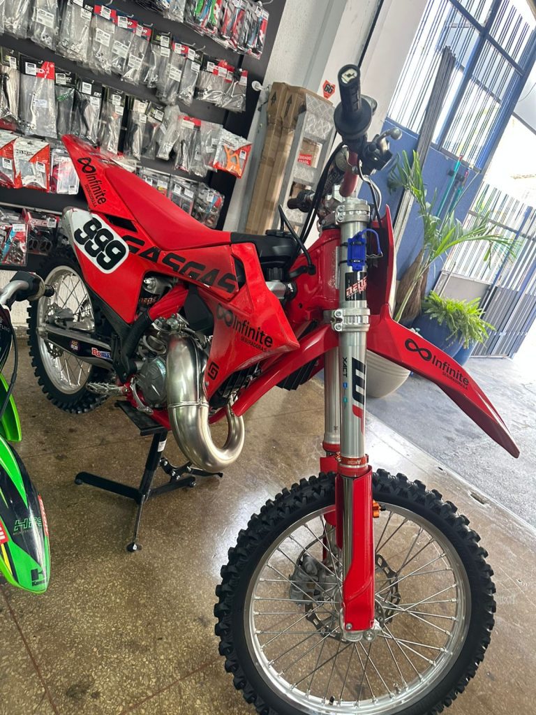 Edgar Racing apresenta 10 motos seminovas e usadas com pre&ccedil;o especial e as melhores condi&ccedil;&otilde;es! CLIQUE E CONFIRA