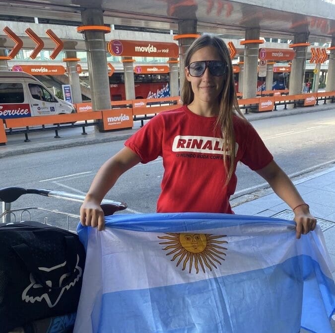 L&iacute;der no Latino-Americano de Enduro, Valentina Forti defende a Rinaldi na rodada final, no fim de semana, em Patroc&iacute;nio (MG)
