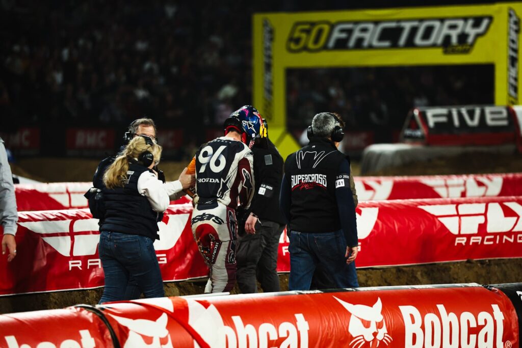 Supercross de Paris: Malcolm Stewart domina a primeira noite de disputas na Fran&ccedil;a
