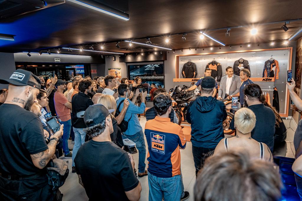 PowerHusky, da 2W Motors, &eacute; a primeira concession&aacute;ria KTM/Husqvarna do Brasil