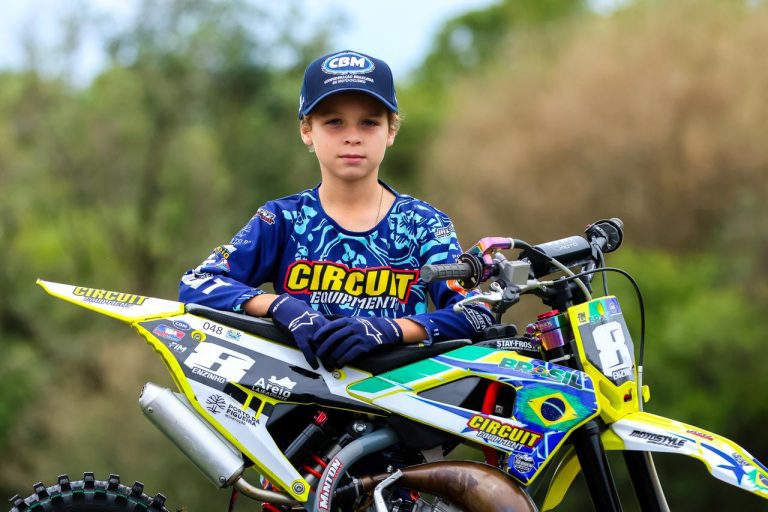 Enzo Wiebbelling é convidado para a disputa da 50cc no Mundial de Supercross em Buenos Aires, neste sábado