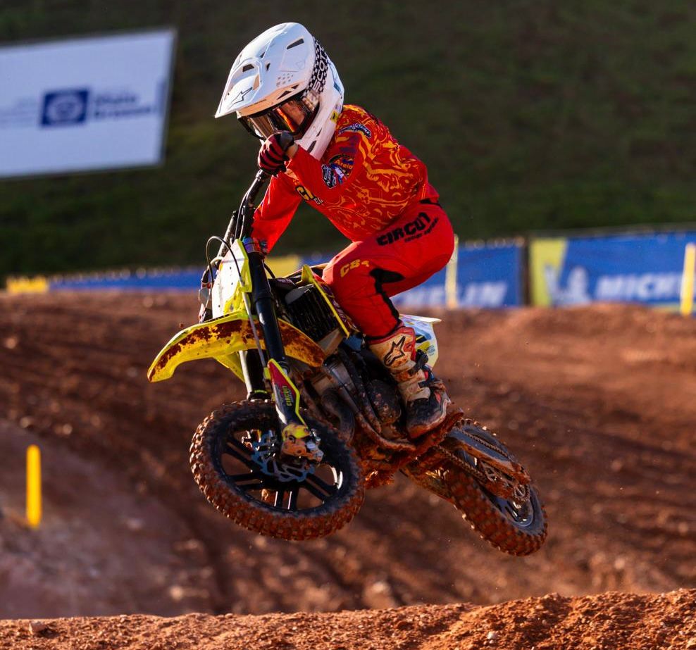 Enzo Wiebbelling é convidado para a disputa da 50cc no Mundial de Supercross em Buenos Aires, neste sábado
