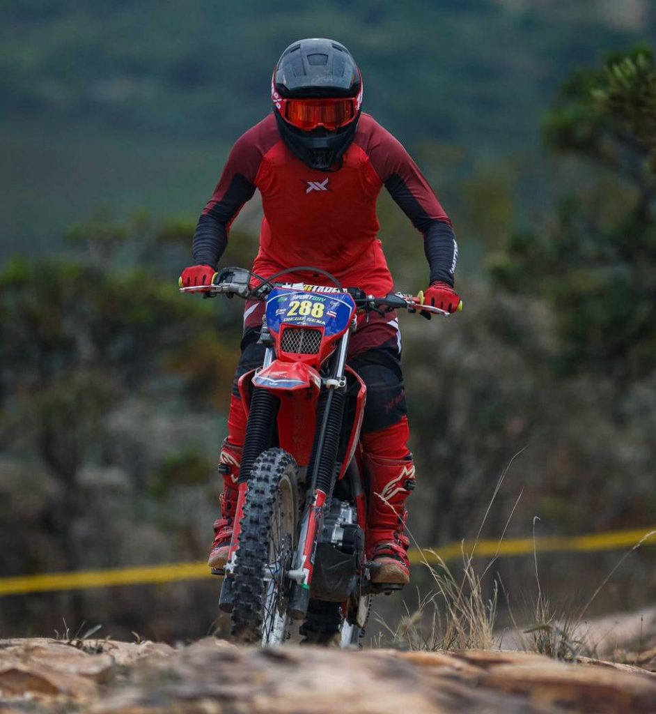 Diego Sena, piloto baiano, conquista o vice-campeonato Brasileiro de Enduro na categoria ENA