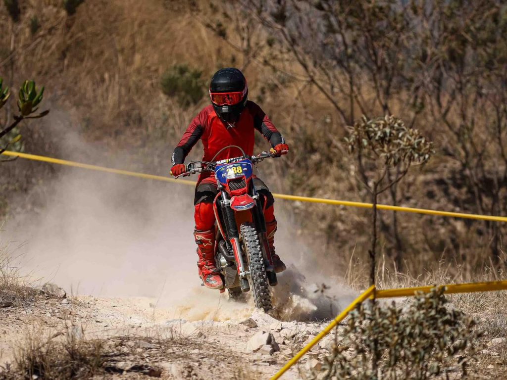 Diego Sena, piloto baiano, conquista o vice-campeonato Brasileiro de Enduro na categoria ENA