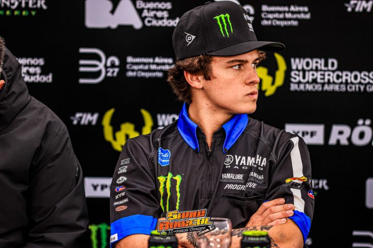 Confira o primeiro dia de atividades no FIM World Supercross Buenos Aires em imagens