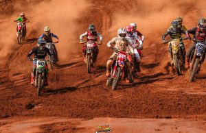 GRANDES DISPUTAS MARCAM A SEMIFINAL DO CAMPEONATO GOIANO DE MOTOCROSS EM PARAÚNA (GO)