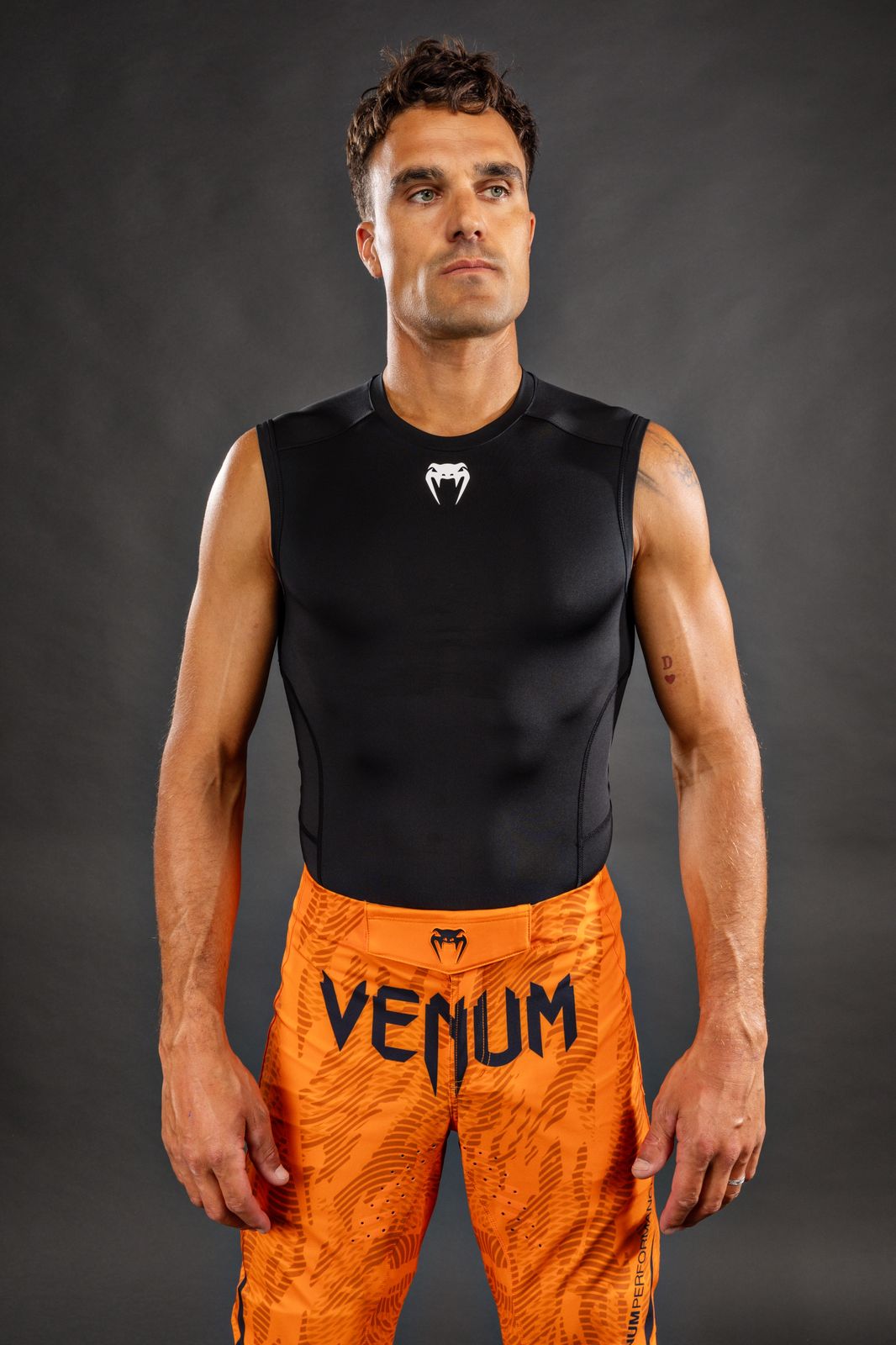 A tradicional marca de lutas VENUM apresenta sua primeira linha de equipamentos Off-Road: VENUM MX