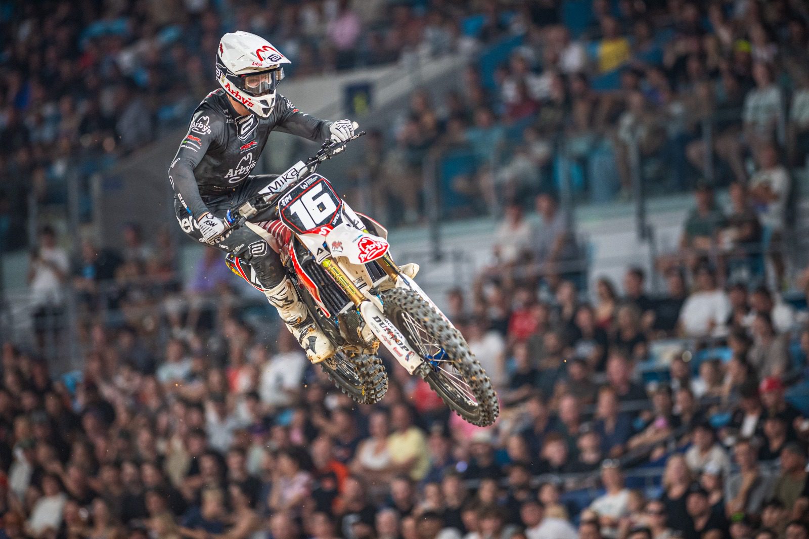 Australian GP WSX 2025: Disputas intensas, dom&iacute;nio de Roczen e nova demonstra&ccedil;&atilde;o de for&ccedil;a de Anstie na 250cc