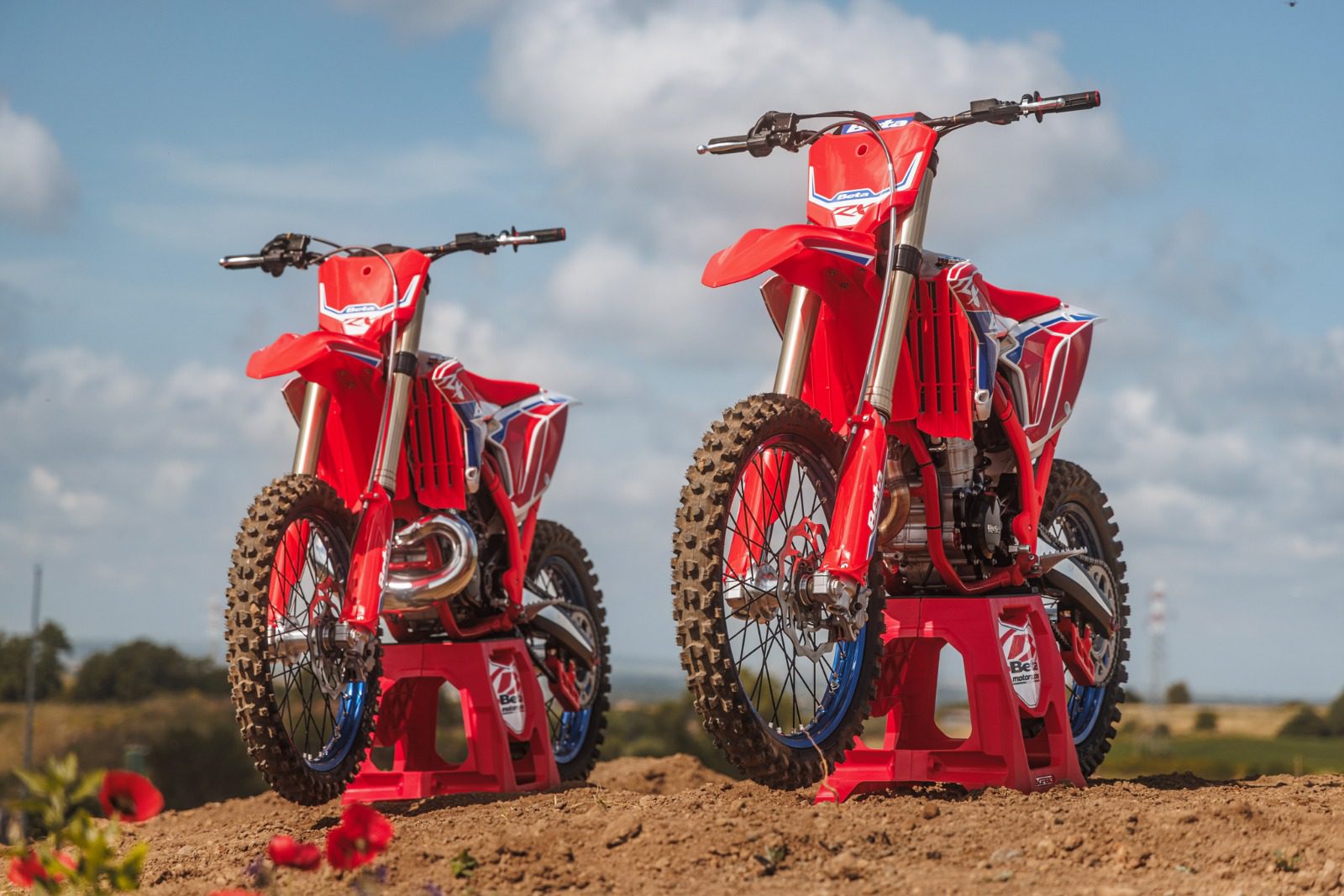 Beta RX 2026: A nova gera&ccedil;&atilde;o das motos de motocross da Beta chega com tudo &mdash; e pode estar mais perto do Brasil do que voc&ecirc; imagina!