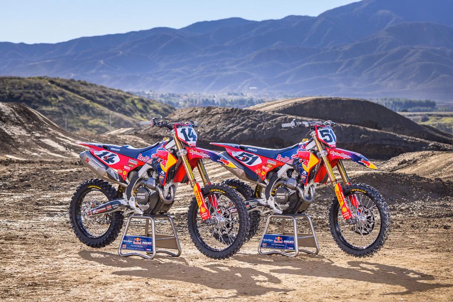 Photoshoot: Troy Lee Red Bull Ducati Factory Racing