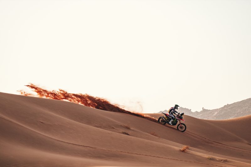 Dakar 2026: Luciano Benavides vira na etapa decisiva e conquista t&iacute;tulo in&eacute;dito em duelo hist&oacute;rico