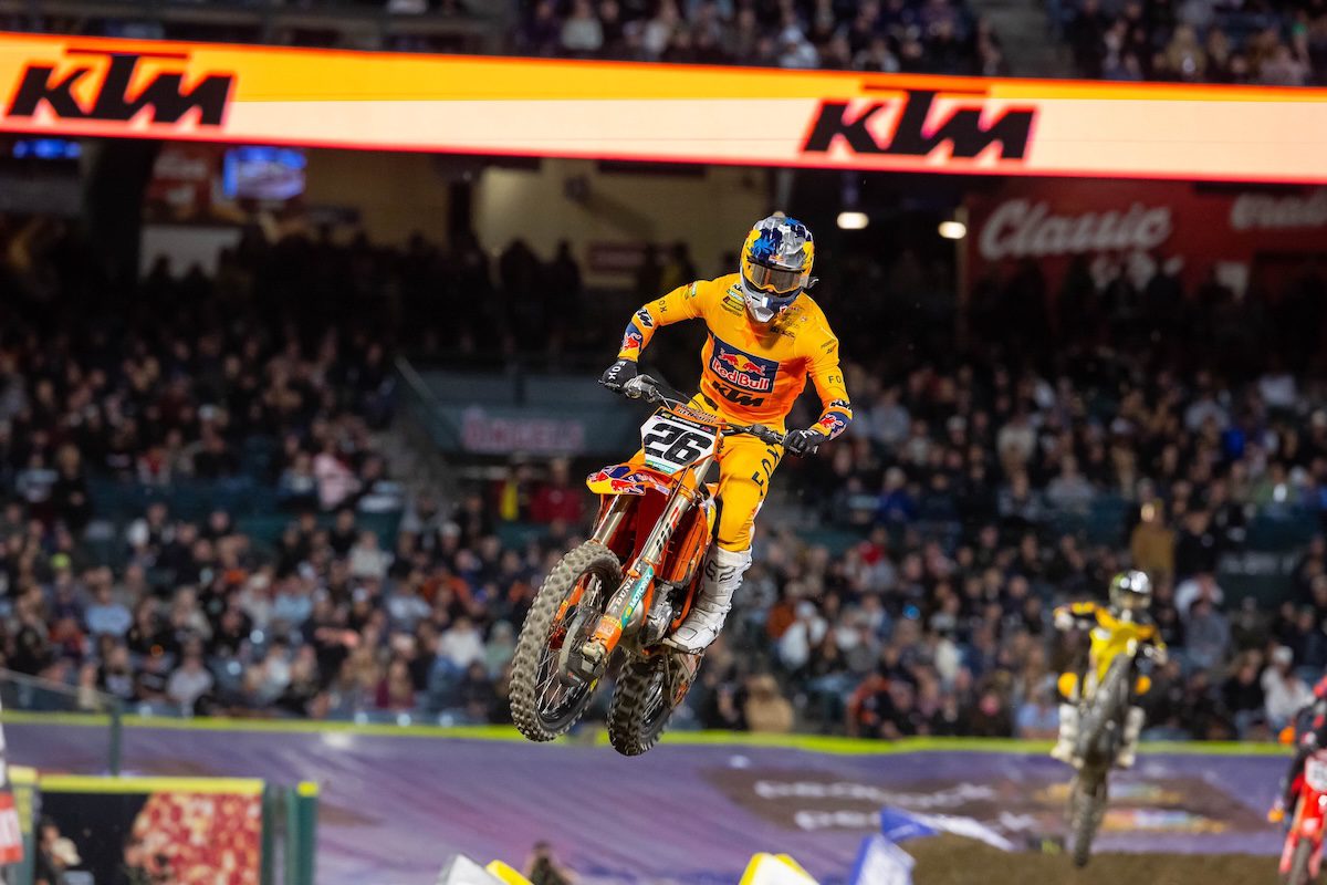 AMA Supercross 2026: Eli Tomac domina na 450 e Max Anstie vence na 250 em Anaheim