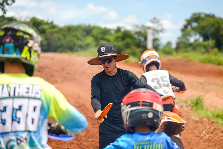 Pr&eacute;-temporada Machito School preenche total de vagas com pilotos de todo o Brasil