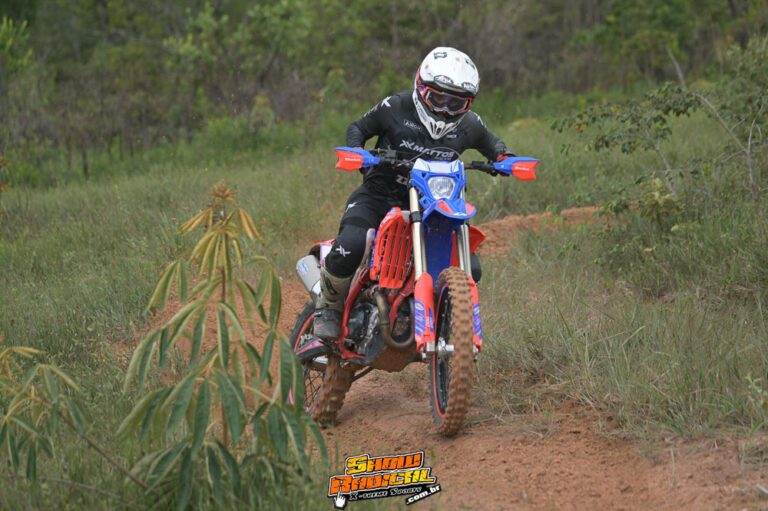 VÍDEO: Beta Motor Brasil apresenta Renato Paz, o “Muguinho”, para a disputa do Brasileiro de Enduro