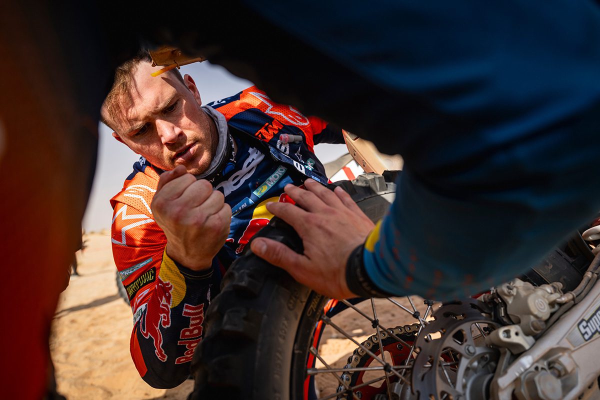 Dakar 2026: Luciano Benavides vence a etapa 5 e Daniel Sanders lidera ap&oacute;s segunda parte da maratona
