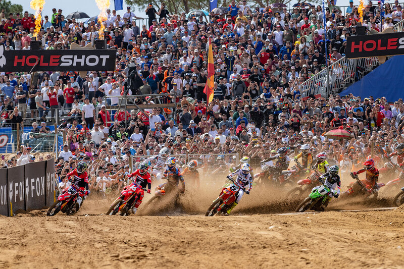 MXGP: Lucas Coenen defende a liderança na MXGP; Triumph chega ao GP da Suíça com o red plate na MX2