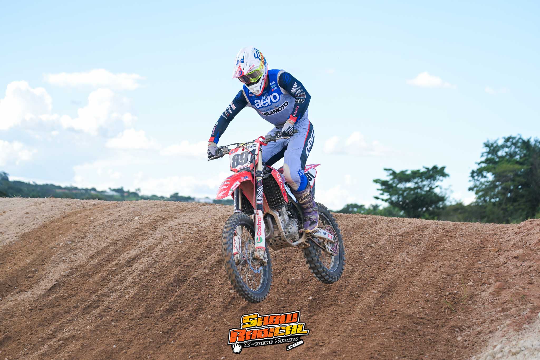 Gustavo Pessoa e Gustavo Torres vencem as principais baterias do Domingo na Abertura do  Goiano de Motocross 2026