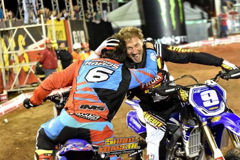 Hector Assun&ccedil;&atilde;o vence a segunda etapa do Arena Cross em Ilhabela