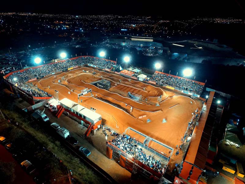 Arena Cross Brasil desembarca no Sal&atilde;o Duas Rodas em novembro para grande final do campeonato