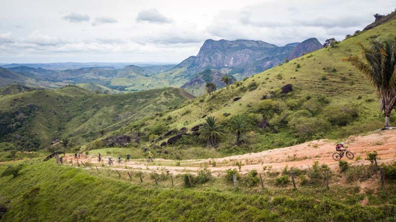 Brasil Ride 10 anos: Tiago Ferreira e Hans Becking vencem etapa Rainha e aumentam folga na lideran&ccedil;a