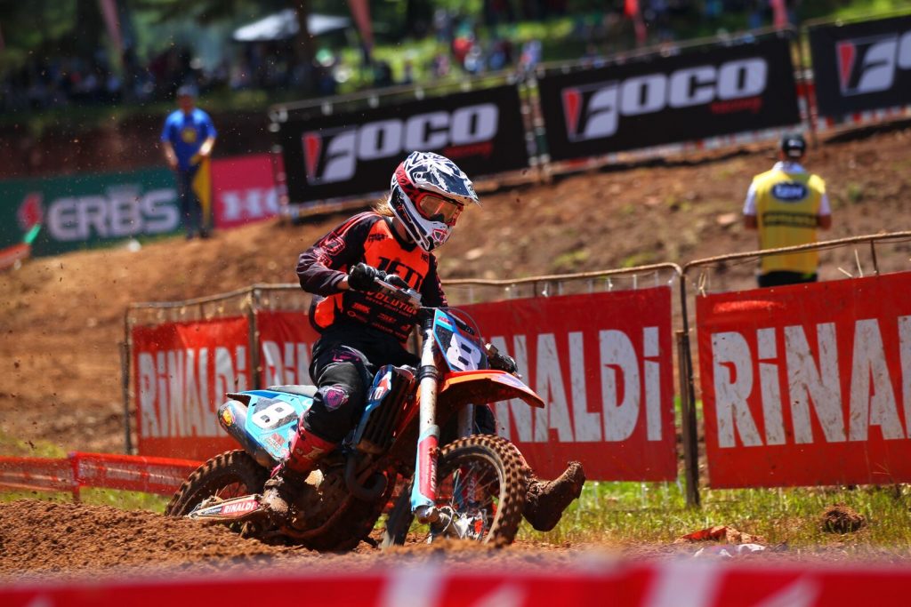 Entrevista: Maiara Basso do Team Rinaldi comenta a conquista da Tr&iacute;plice Coroa no motociclismo