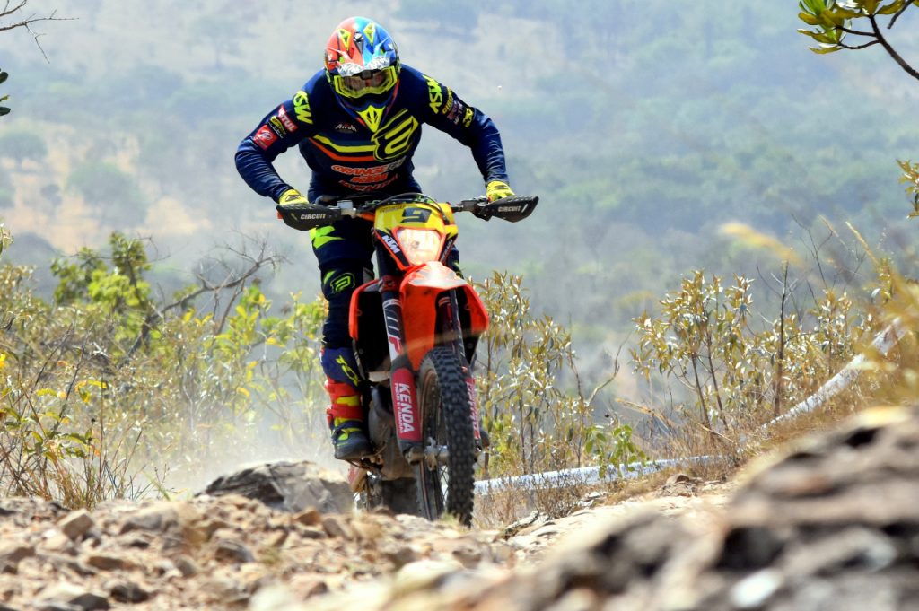 Orange BH KTM: Crispy Arriegada e Thales Villardi fecham temporada do Brasileiro de Enduro FIM com bons resultados