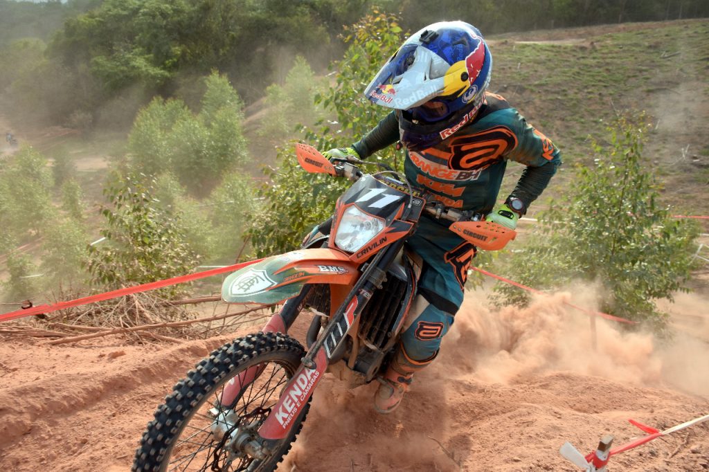 Bruno Crivilin finaliza o Mundial entre os top 10 e j&aacute; mira no Six Days