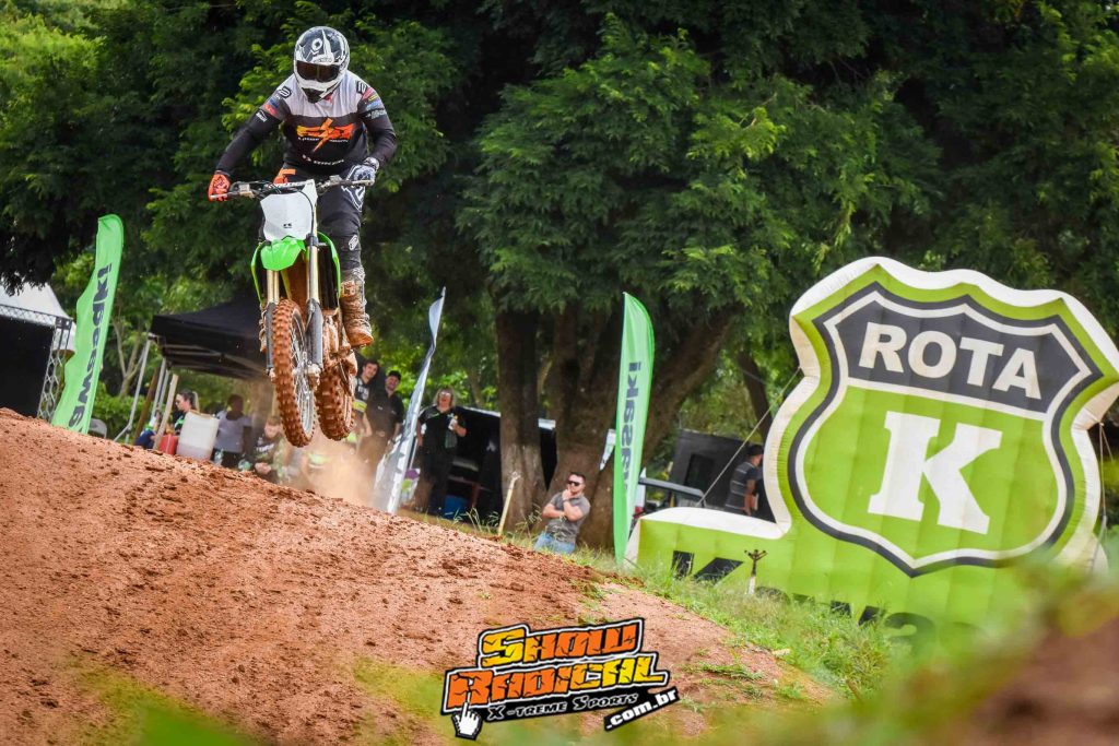 Testamos a nova KX 450F 2019 | Confiram tudo da nova moto verde