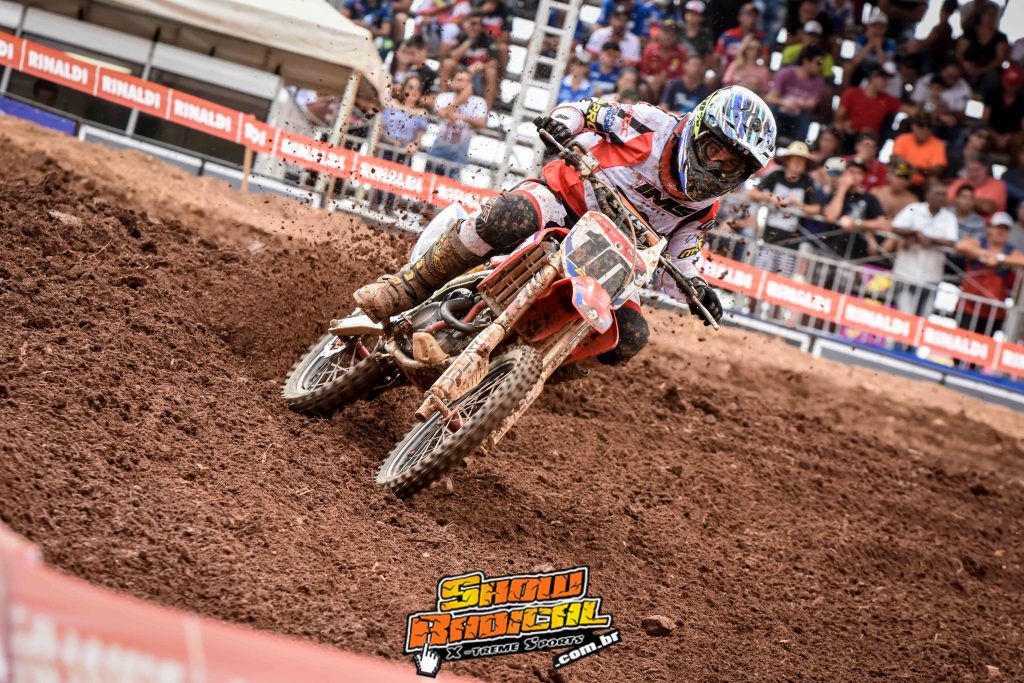 Disputas, quedas e puni&ccedil;&otilde;es marcam a 6&ordf; etapa do BRMX em Goi&aacute;s