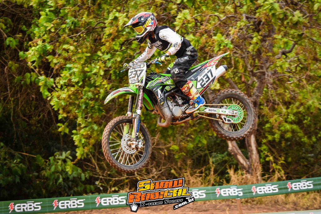 Rota Kawasaki Team &eacute; TOP3 no Brasileiro de Motocross em Morrinhos