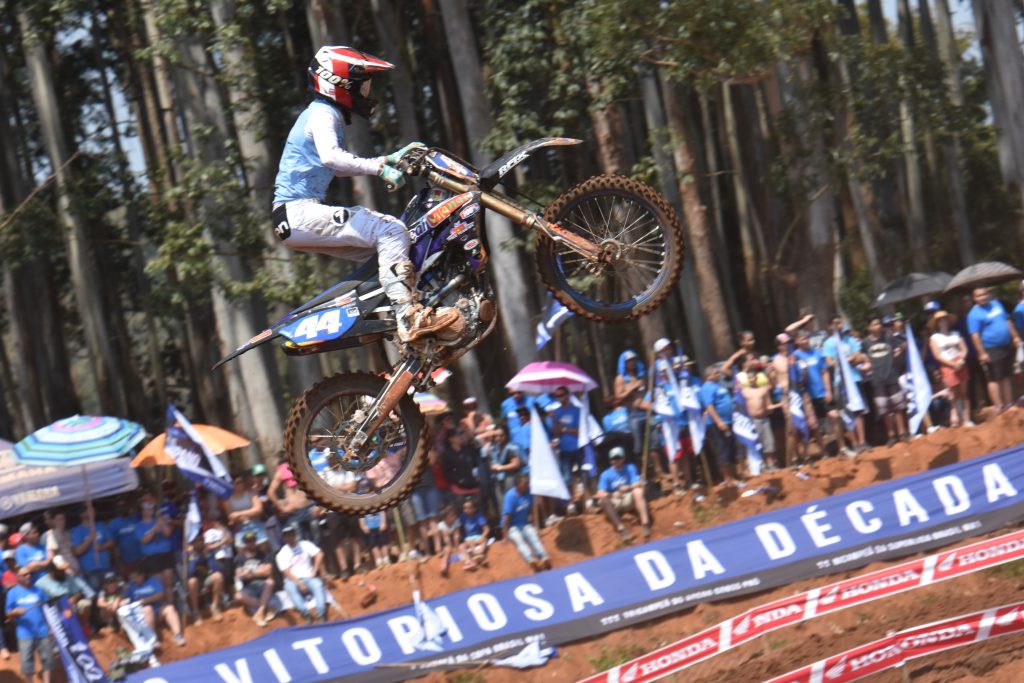 Fim de semana de t&iacute;tulo para o Team A&ccedil;a&iacute; VitaNat no BRMX