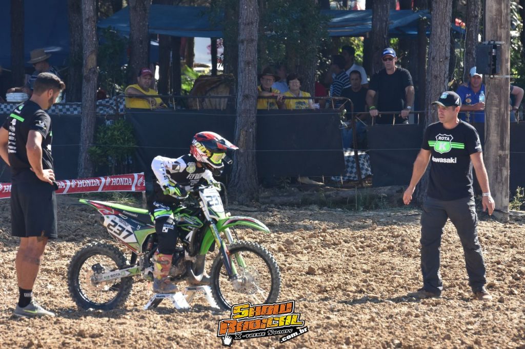 Conhe&ccedil;a Murilo Martinez #237, o mais jovem piloto da Junior no BRMX