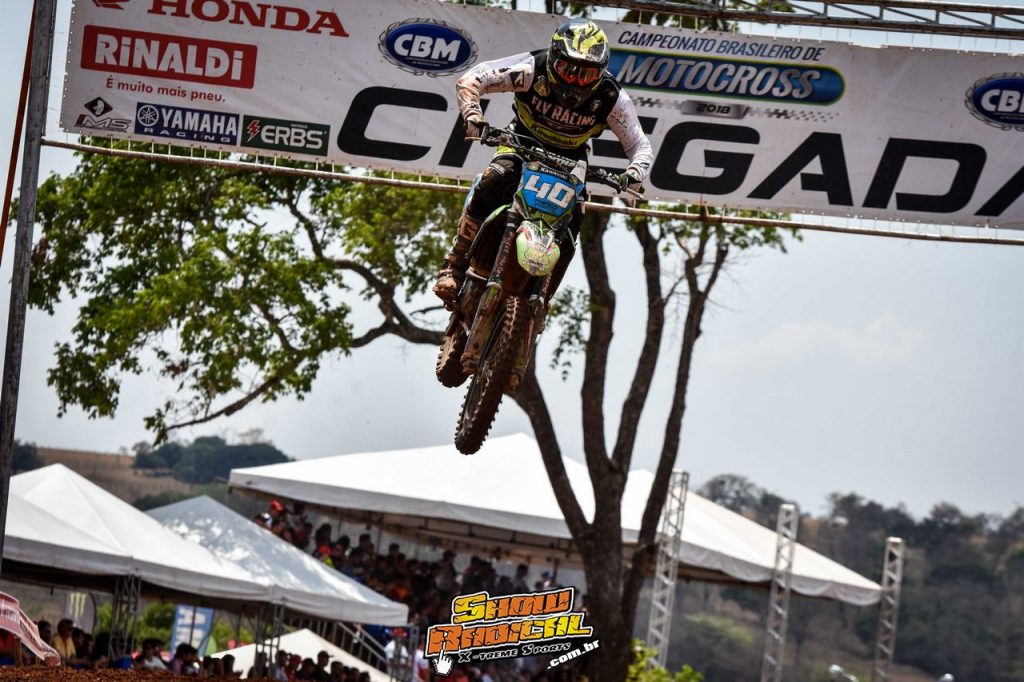 Alunos da Machito School fazem bonito no BRMX em Morrinhos-GO