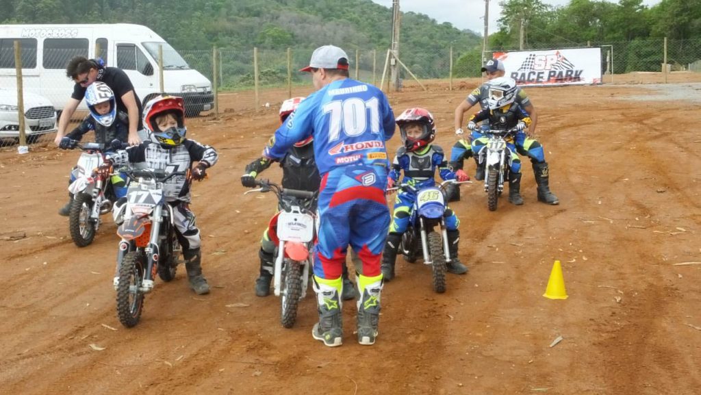 New Kids On The Cross, o avan&ccedil;o da nova gera&ccedil;&atilde;o MX