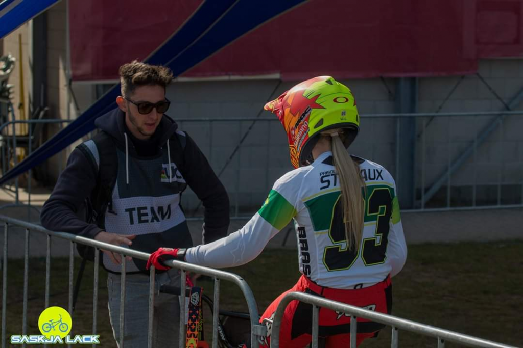 Priscilla Stevaux chega novamente &agrave; semi-final de uma rodada da Copa  do Mundo de BMX Supercross