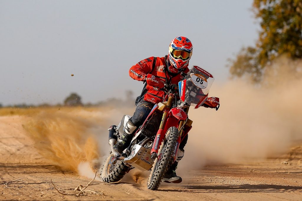 Com Tunico Maciel na lideran&ccedil;a das motos, Sert&otilde;es est&aacute; a caminho do Jalap&atilde;o para etapa Maratona